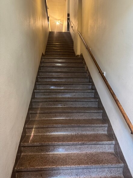 More Photos Of 128 S 5th St, Norfolk Apartments For Sale