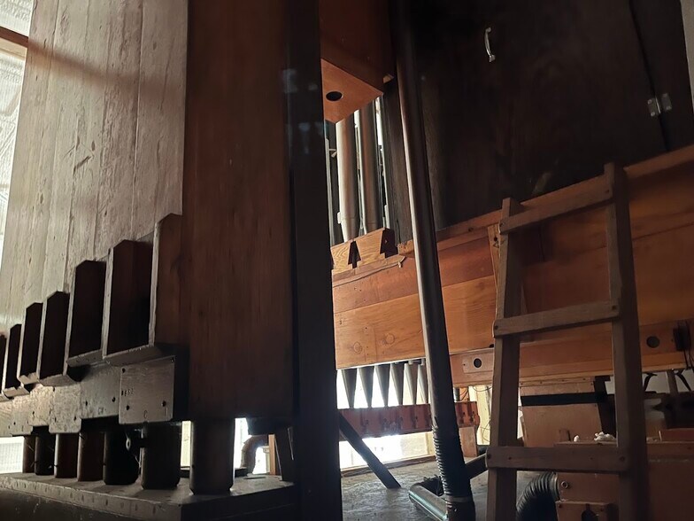 More Photos Of 14 Park Ave, Chalfont Restaurant For Lease