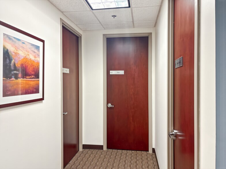 More Photos Of 41 University Dr, Newtown Coworking Space