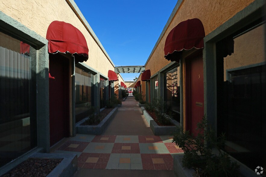 More Photos Of 111 W Florence Blvd, Casa Grande Office For Lease