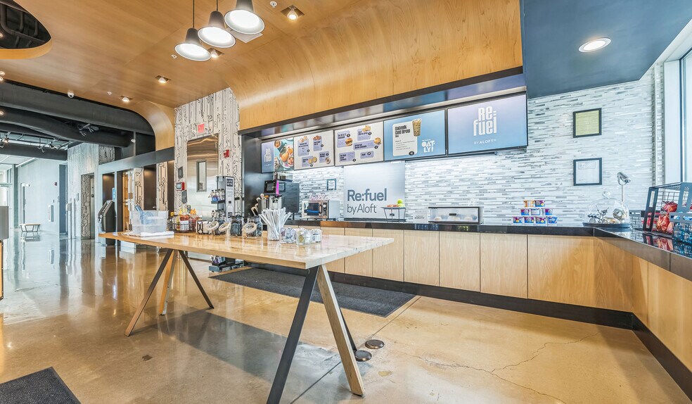 More Photos Of 900 S 11th St, Waco Hotel For Sale