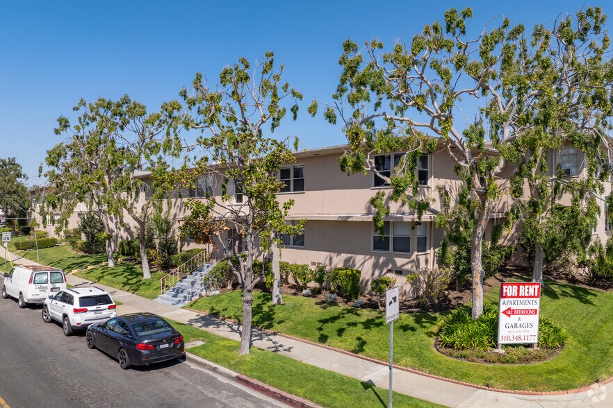 More Photos Of 5203 Knowlton St, Los Angeles Apartments For Sale