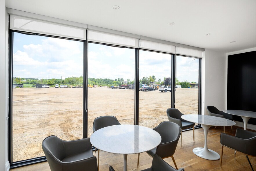 More Photos Of 11840 Keele St, Vaughan Office For Sale
