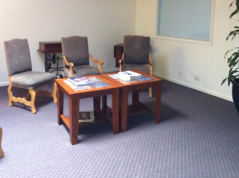 More Photos Of 13748 Center St, Carmel Valley Office Residential For Lease