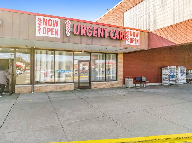 More Photos Of 844 S College St, Harrodsburg Unknown For Sale