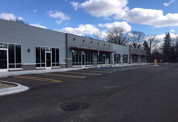 More Photos Of 420 Waldo Ave, Midland Storefront For Lease