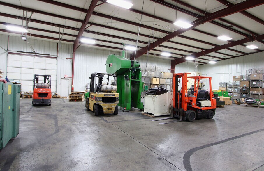 More Photos Of 2401 N Ritter Ave, Indianapolis Warehouse For Lease