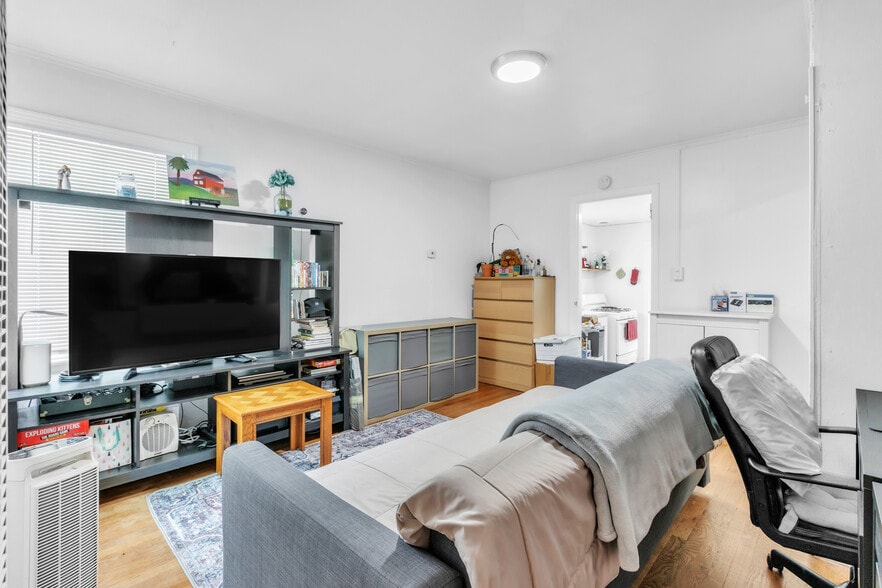 More Photos Of 612 Central Ave, Salinas Multifamily For Sale