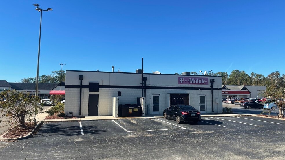 More Photos Of 1200 S Broad St, Brooksville Unknown For Lease