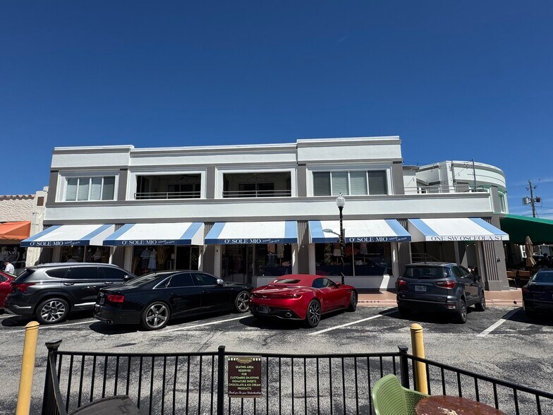 More Photos Of 1 SW Osceola St, Stuart Restaurant For Lease