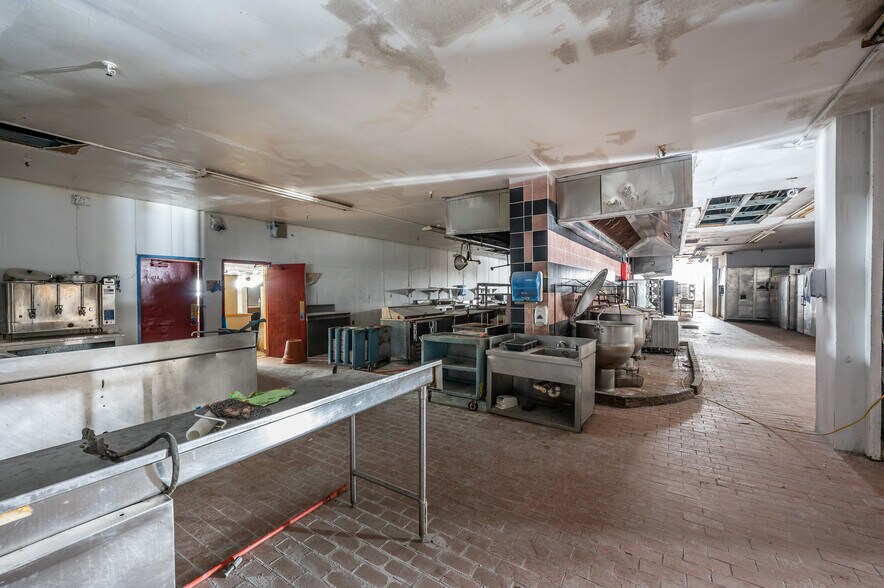 More Photos Of 4858 Route 32, Catskill Hotel For Lease