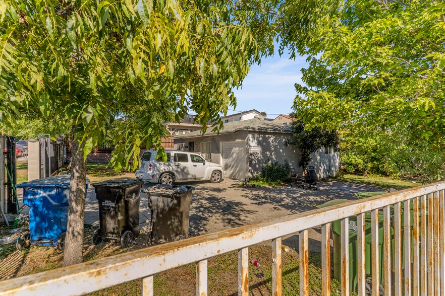 More Photos Of 10218 Bradley Ave, Pacoima Apartments For Sale