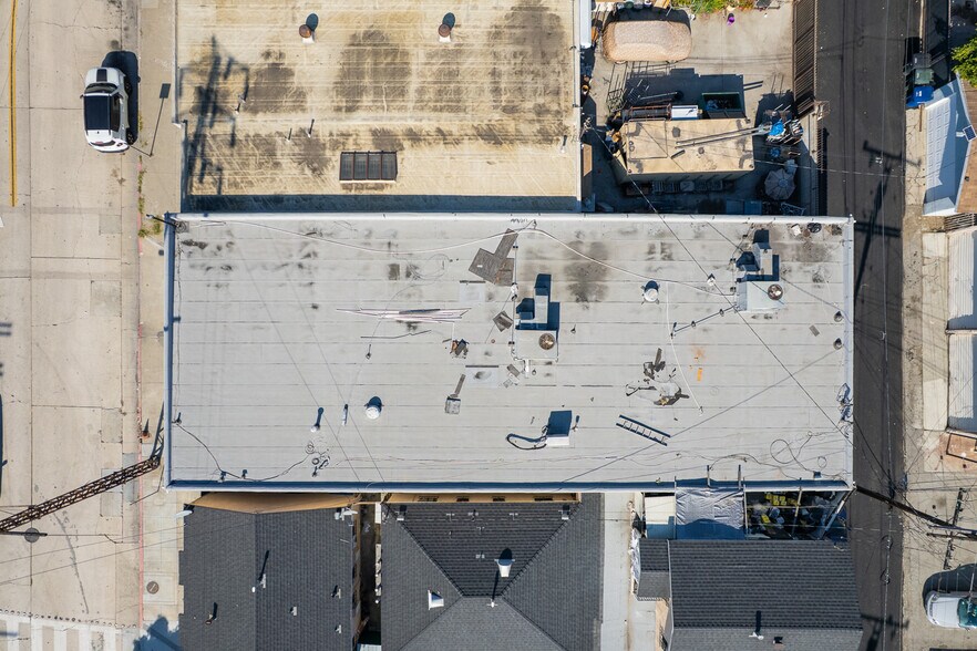 More Photos Of 1412 S Gerhart Ave, Commerce Warehouse For Sale