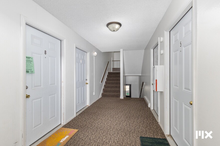 More Photos Of 757 W Shepherd St, Charlotte Apartments For Sale