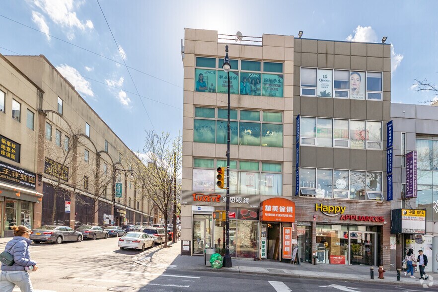 More Photos Of 3660 Main St, Flushing Office For Lease