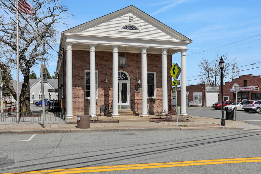 More Photos Of 62 Main St, Pine Bush Loft Creative Space For Sale