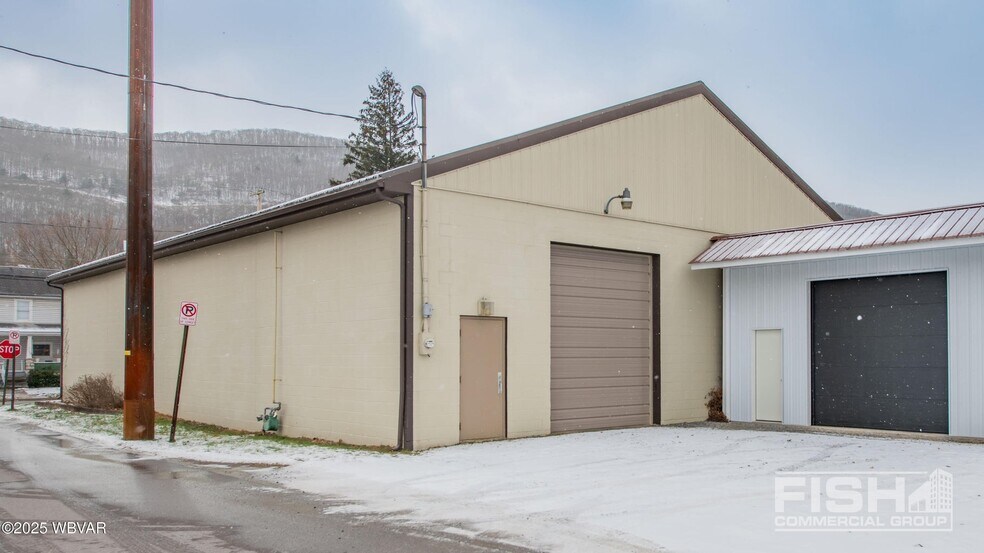 More Photos Of 1320 W Southern Ave, Williamsport Warehouse For Lease