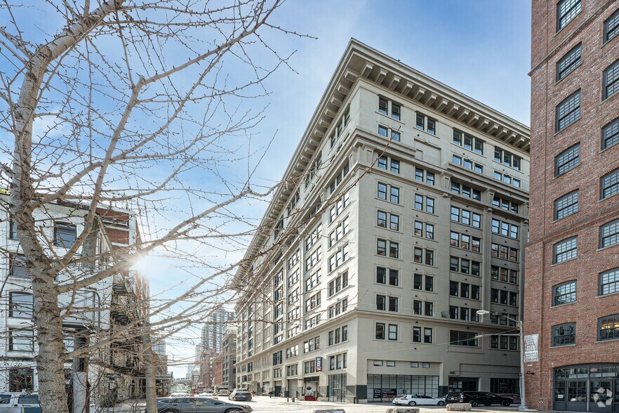 More Photos Of 20 Jay St, Brooklyn Loft Creative Space For Lease