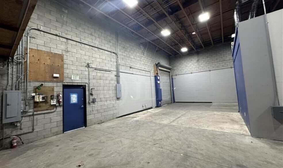 More Photos Of 8837 Lankershim Blvd, Sun Valley Light Manufacturing For Sale