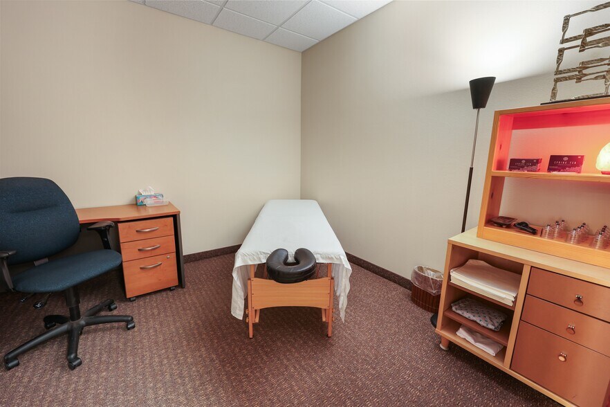 More Photos Of 20 S 32nd Ave S, Saint Cloud Office For Sale