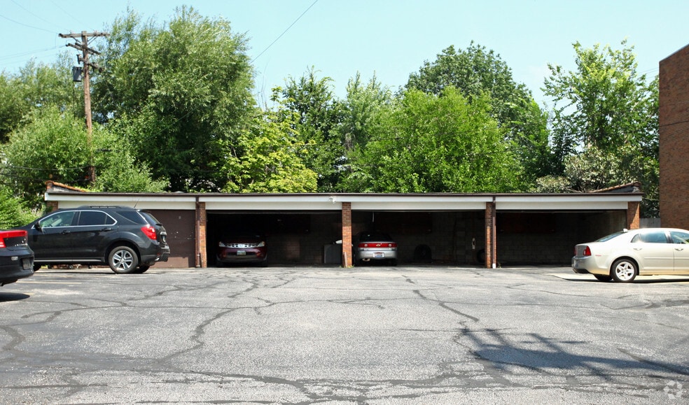 More Photos Of 18051 Lake Shore Blvd, Cleveland Apartments For Sale