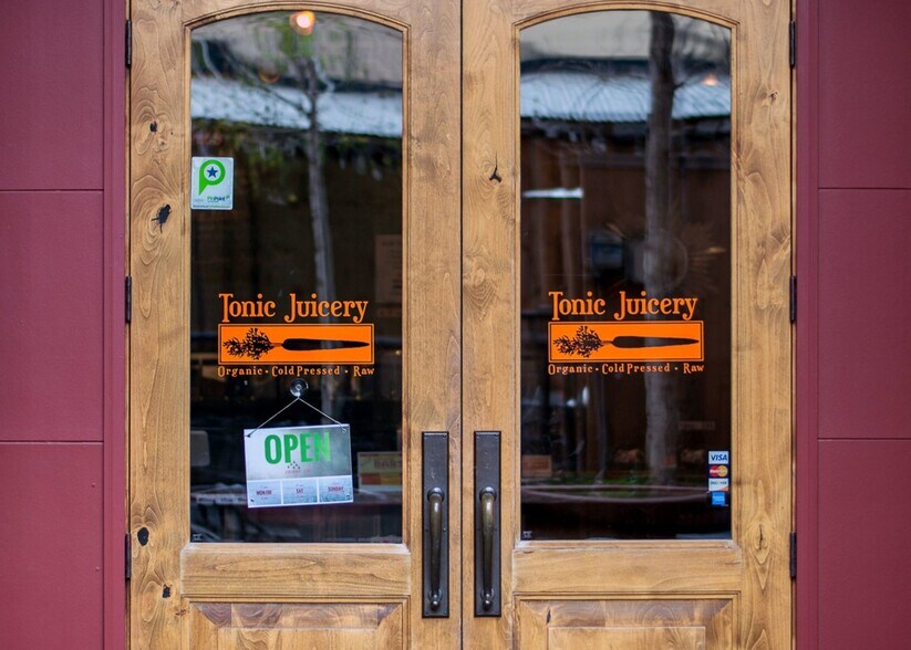 More Photos Of 320 Main St, Carbondale Restaurant For Lease