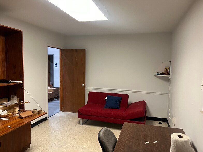 More Photos Of 5107 Unicon Dr, Wake Forest Warehouse For Sale