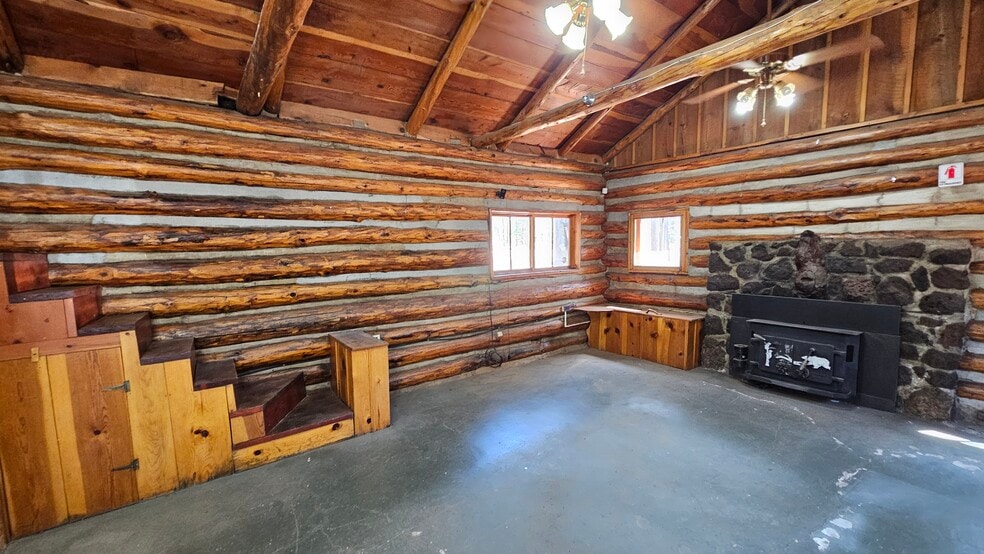 More Photos Of 182 White Mountain blvd, Lakeside General Retail For Sale