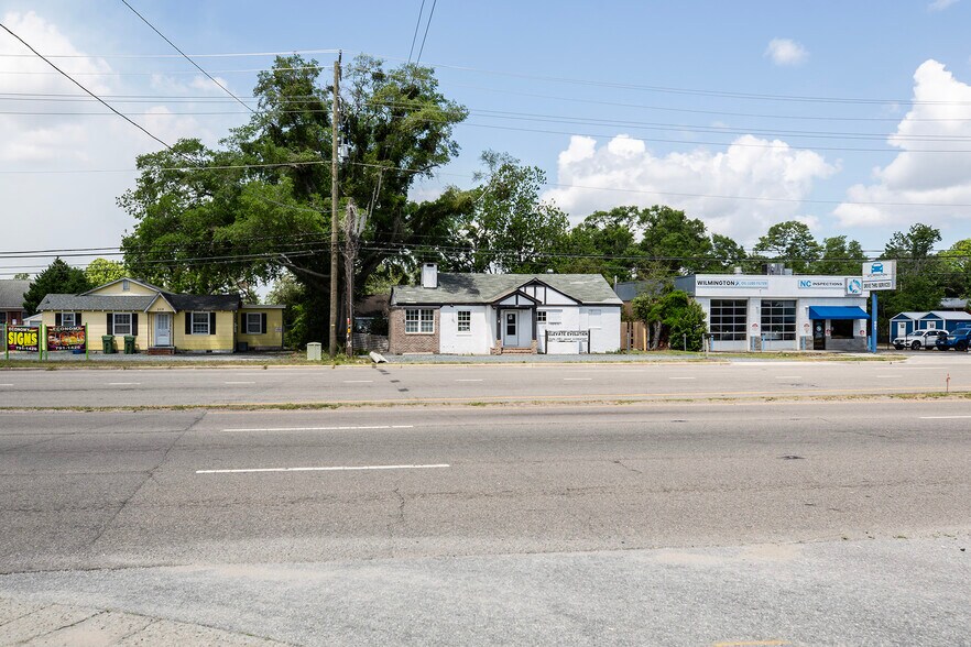 More Photos Of 511 Shipyard Blvd, Wilmington Office For Sale