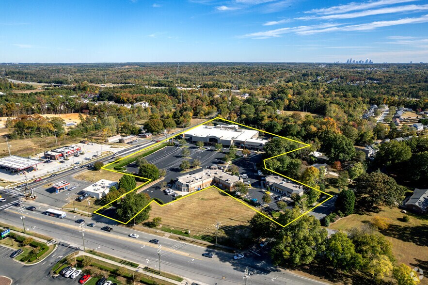 More Photos Of 2910-2918 Mount Holly Huntersville Rd, Charlotte Unknown For Lease