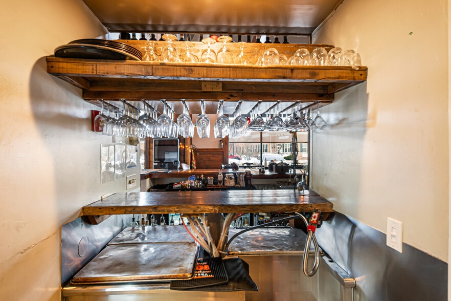 More Photos Of 40W188 Campton Crossings Dr, St Charles Restaurant For Sale