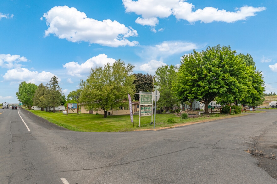 More Photos Of 14 Portland St NW, Wilbur Trailer Camper Park For Sale