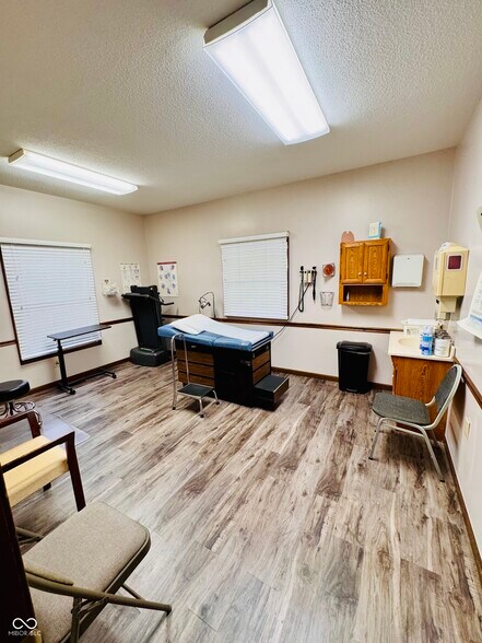 More Photos Of 2125 E State Highway 54, Linton Office For Sale