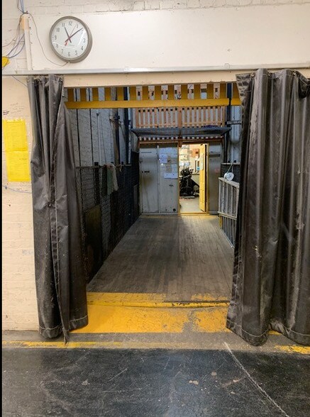 More Photos Of 1713-1715 Cuming St, Omaha Warehouse For Sale