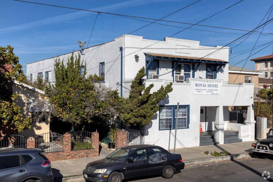 More Photos Of 238 W 10th St, San Pedro Hotel For Sale