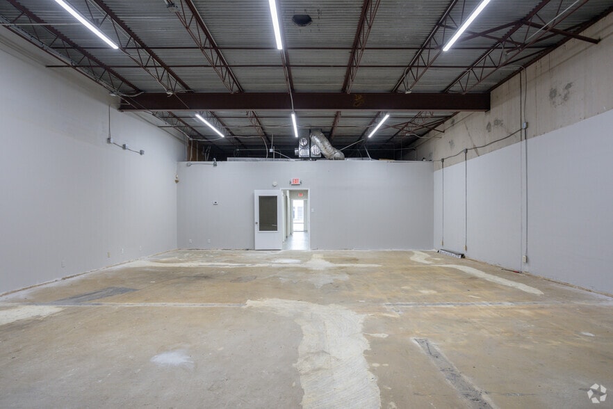 More Photos Of 5151 Mitchelldale St, Houston Unknown For Lease