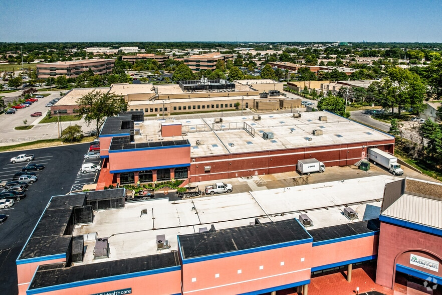 More Photos Of 8527-8551 Bluejacket St, Overland Park Office For Sale