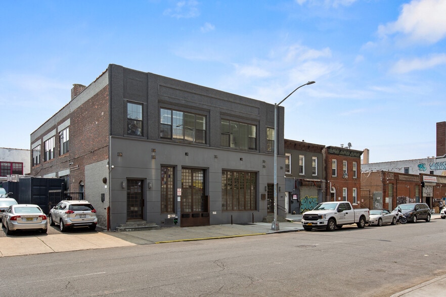 More Photos Of 36-11 33rd St, Astoria Warehouse For Lease