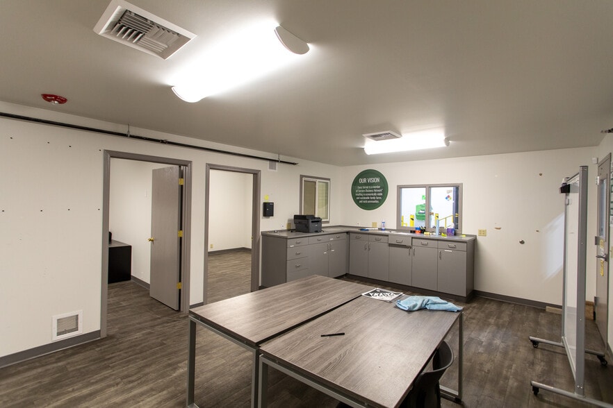 More Photos Of 1401 Stuckey Rd, Great Falls Warehouse For Lease