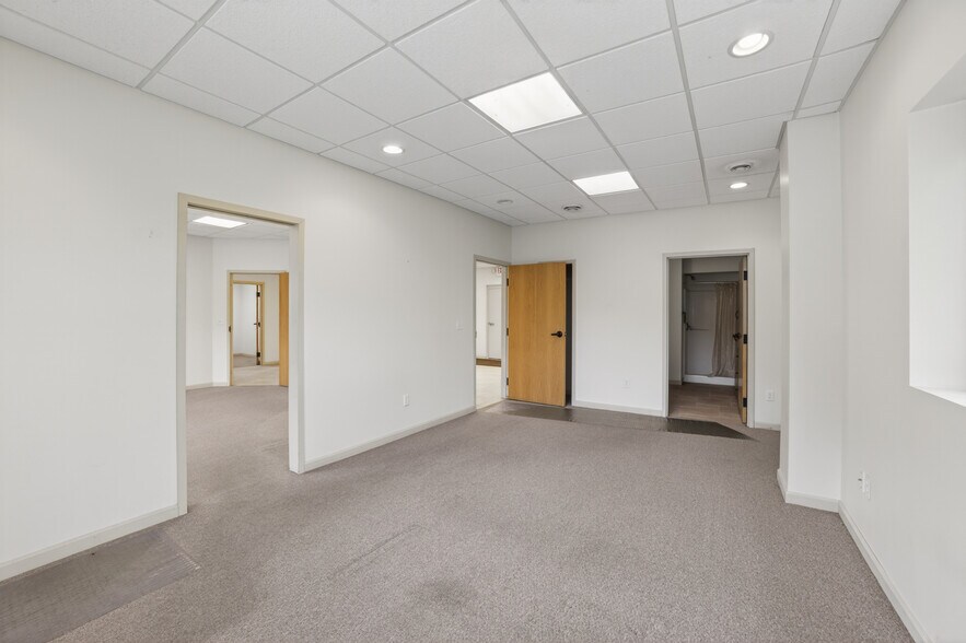 More Photos Of 3166 Muckle Rd, Central Lake Manufacturing For Lease