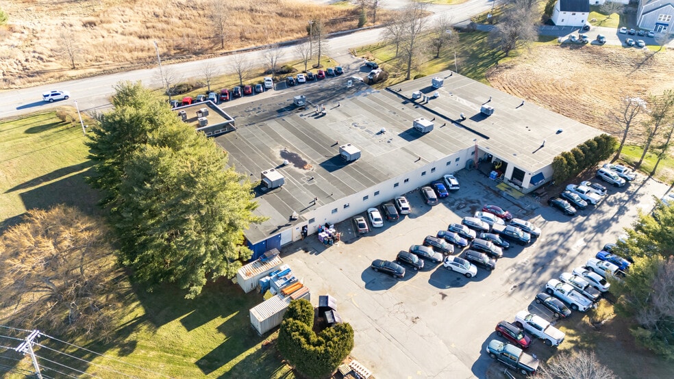 More Photos Of 116 Parker St, Newburyport Manufacturing For Sale