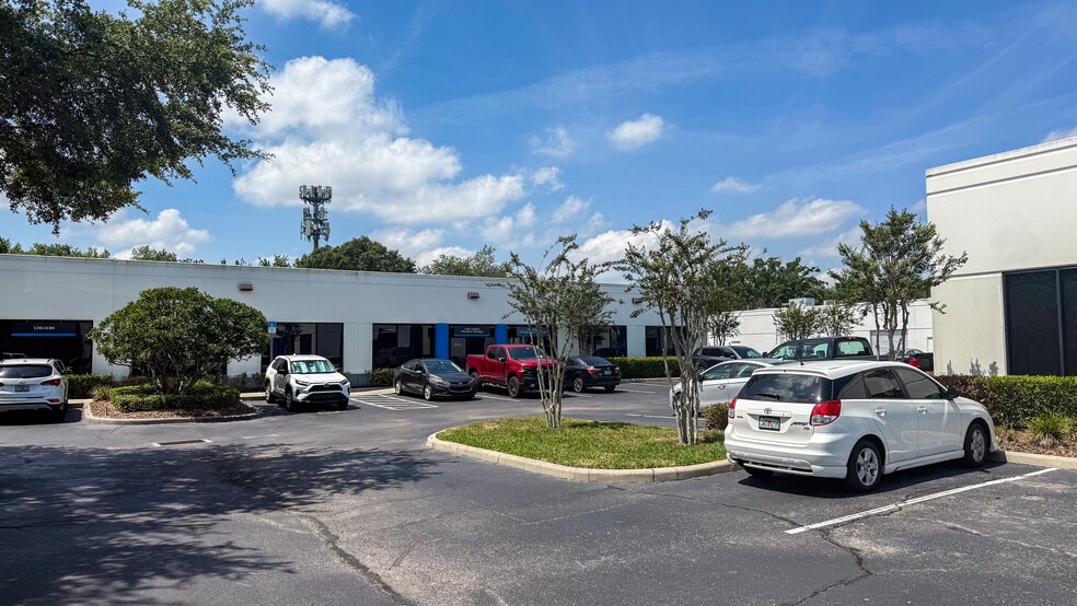 More Photos Of 5776 Hoffner Ave, Orlando Unknown For Lease