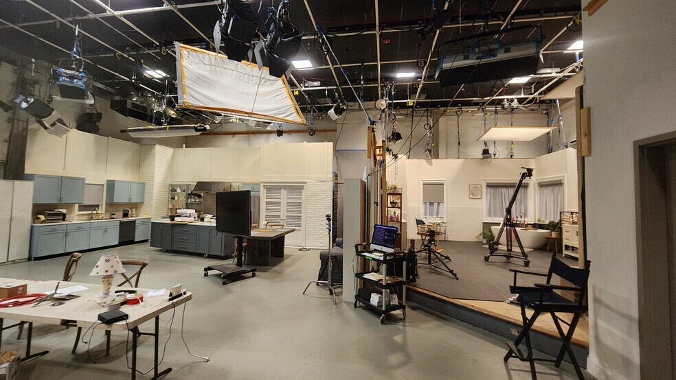 More Photos Of 490-492 Rt 46, Fairfield Industrial For Lease