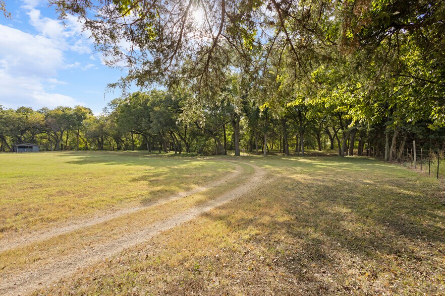 More Photos Of 1009 W I 20, Grand Prairie Land For Sale