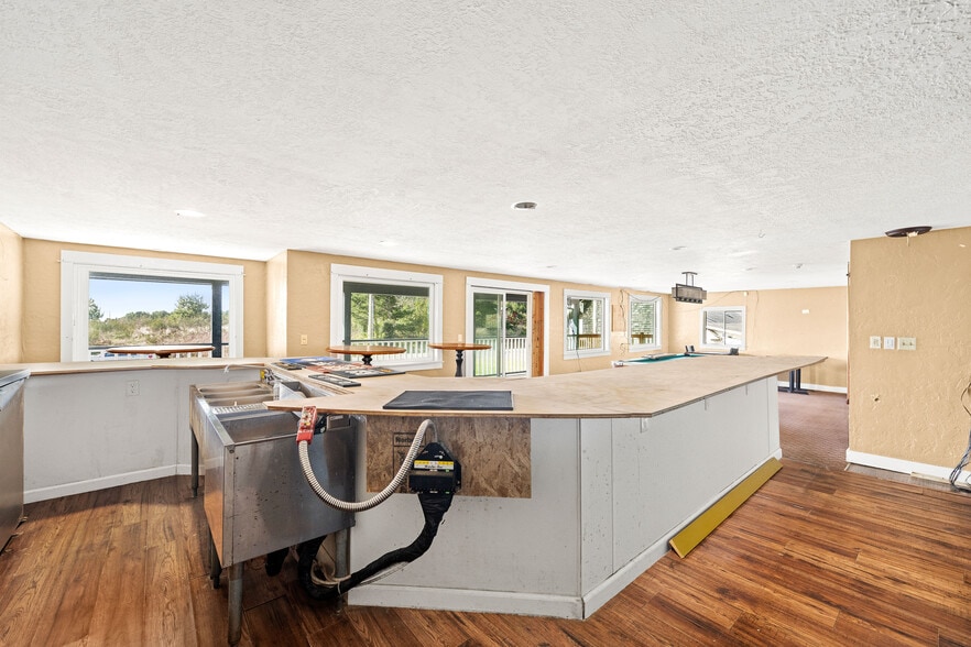 More Photos Of 1201 Bay Ave, Ocean Park Restaurant For Sale