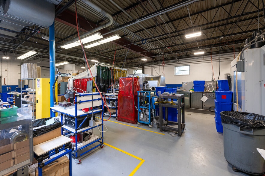 More Photos Of 116 Parker St, Newburyport Manufacturing For Sale