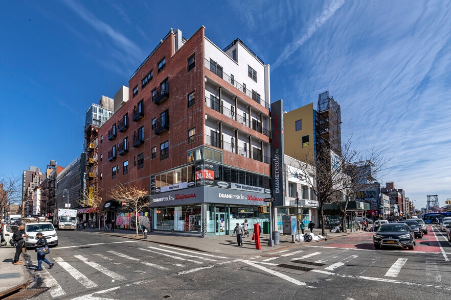 More Photos Of 100 Delancey St, New York Apartments For Lease