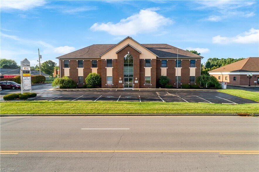 More Photos Of 4463 Hills and Dales Rd NW, Canton Medical For Sale