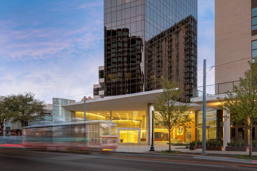 More Photos Of 3232 McKinney Ave, Dallas Office For Lease