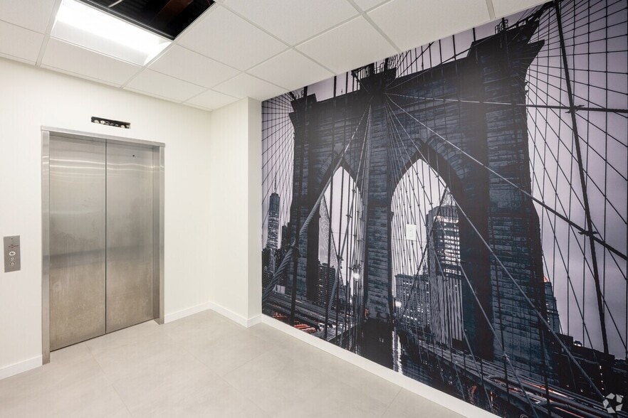 More Photos Of 1051 Franklin Ave, Garden City Office For Sale